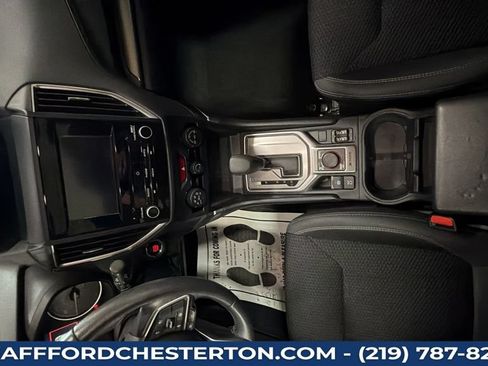 Used 2023 Subaru Forester Premium AWD/4WD image 19