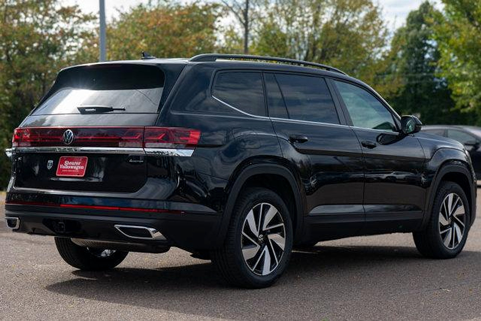 Used 2026 Volkswagen Atlas SE AWD/4WD image 6