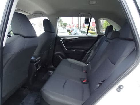 Certified 2025 Toyota RAV4 LE AWD/4WD image 21