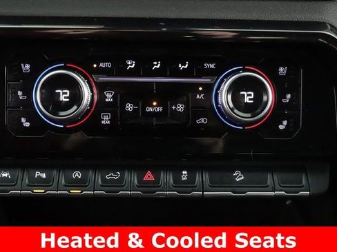 Used 2024 GMC Sierra 1500 AT4 w/ Technology Package image 4