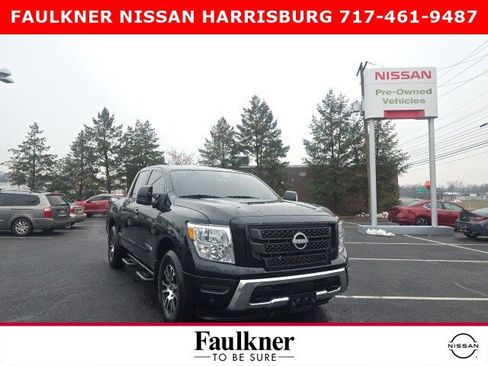 Certified 2024 Nissan Titan SV w/ SV Convenience Package image 1