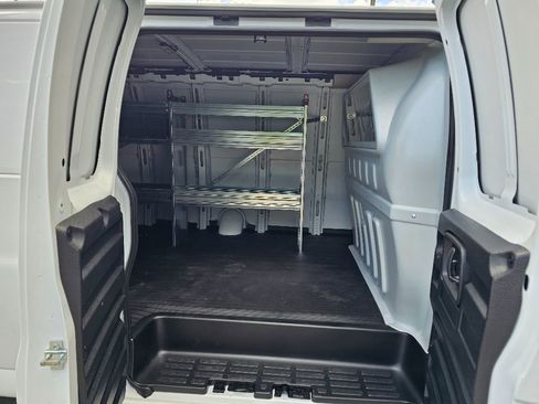 New 2025 GMC Savana 2500 Extended w/ Driver Convenience Package image 20