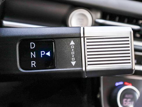 New 2026 Hyundai Tucson Blue SE image 27