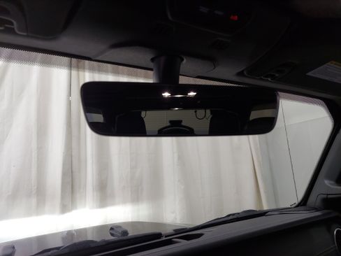 Used 2021 Jeep Wrangler Unlimited Sahara w/ Uconnect 4C Nav & Sound Group image 14