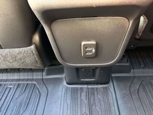 Used 2021 GMC Terrain SLT w/ Infotainment Package II image 12