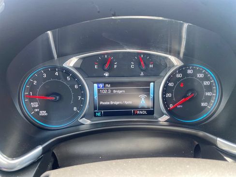 Used 2018 Chevrolet Equinox LT w/ Sun & Infotainment Package AWD/4WD image 15