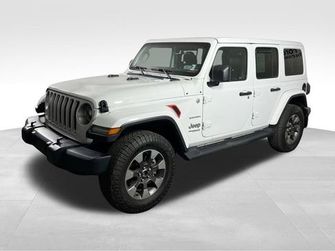 Used 2018 Jeep Wrangler Unlimited Sahara w/ Uconnect 4C Nav & Sound Group AWD/4WD image 6