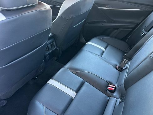 Used 2025 Toyota Camry SE FWD image 16