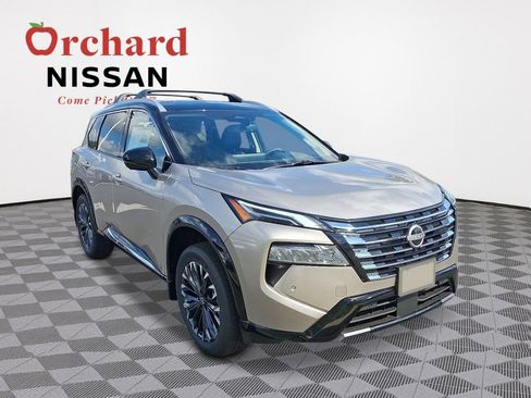 New 2026 Nissan Rogue Platinum w/ Platinum Premium Package image 4