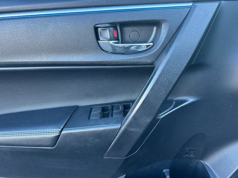 Used 2014 Toyota Corolla S image 10