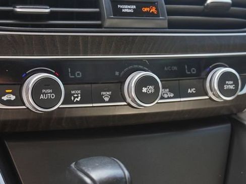 Used 2018 Honda Accord EX-L image 25