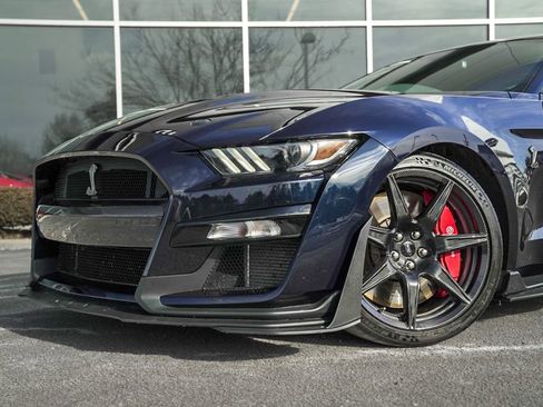 Used 2021 Ford Mustang Shelby GT500 w/ Carbon Fiber Track Pack RWD image 3