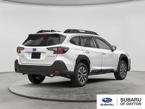 Used 2024 Subaru Outback Premium AWD/4WD image 2