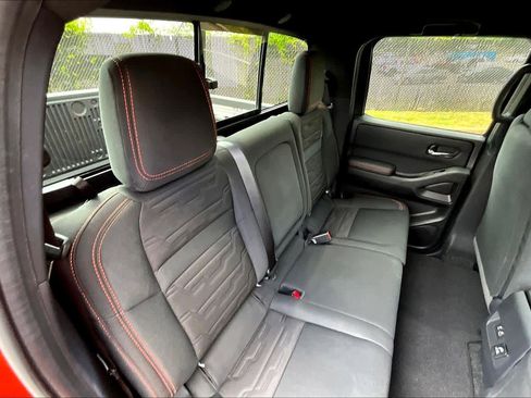Used 2025 Nissan Frontier Pro-X w/ Pro Convenience Package RWD image 34