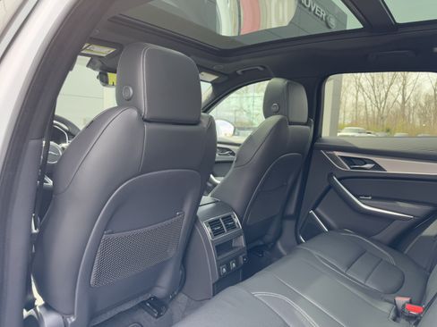 Used 2026 Jaguar F-PACE R-Dynamic S AWD/4WD image 26