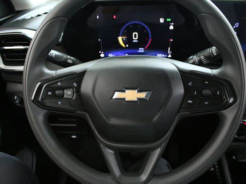 Used 2024 Chevrolet TrailBlazer LS image 14