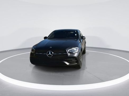Used 2023 Mercedes-Benz GLC 300 4MATIC Coupe image 4