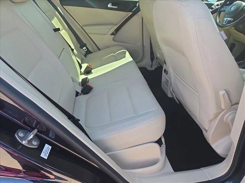 Used 2017 Volkswagen Tiguan S FWD image 19