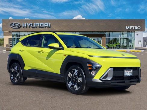 Used 2024 Hyundai Kona SEL FWD image 1