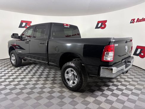 Used 2022 RAM 2500 Tradesman w/ Chrome Appearance Group AWD/4WD image 5