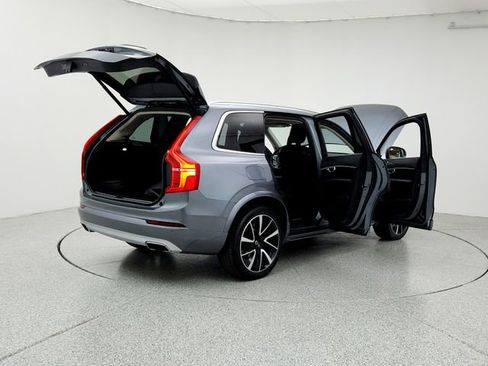 Used 2020 Volvo XC90 T6 Momentum w/ Protection Package image 11