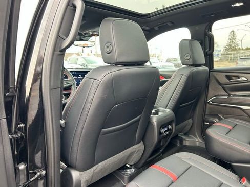New 2026 Chevrolet Traverse RS w/ LPO, Floor Liner Package AWD/4WD image 22