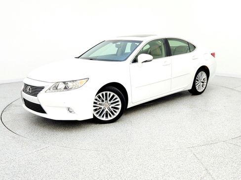 Used 2014 Lexus ES 350 w/ Luxury Package image 1