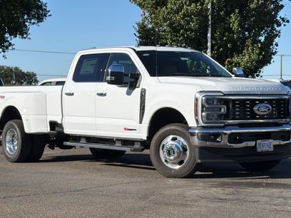 New 2027 Ford F350 Lariat w/ Lariat Premium Package
