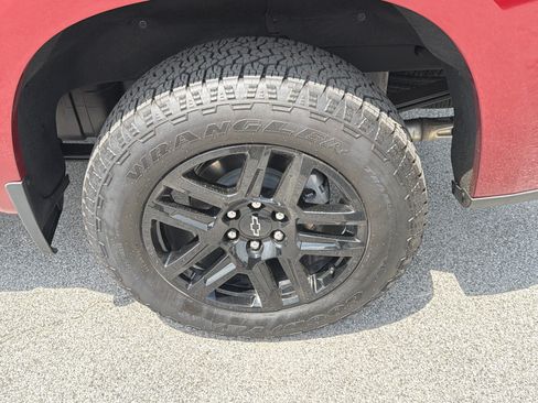 Used 2025 Chevrolet Silverado 1500 RST AWD/4WD image 78
