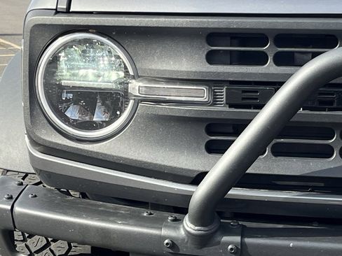 Used 2021 Ford Bronco 4-Door w/ Sasquatch Package image 3