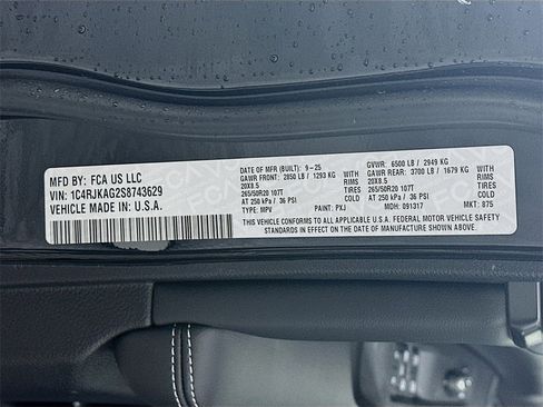 New 2025 Jeep Grand Cherokee L Altitude image 19