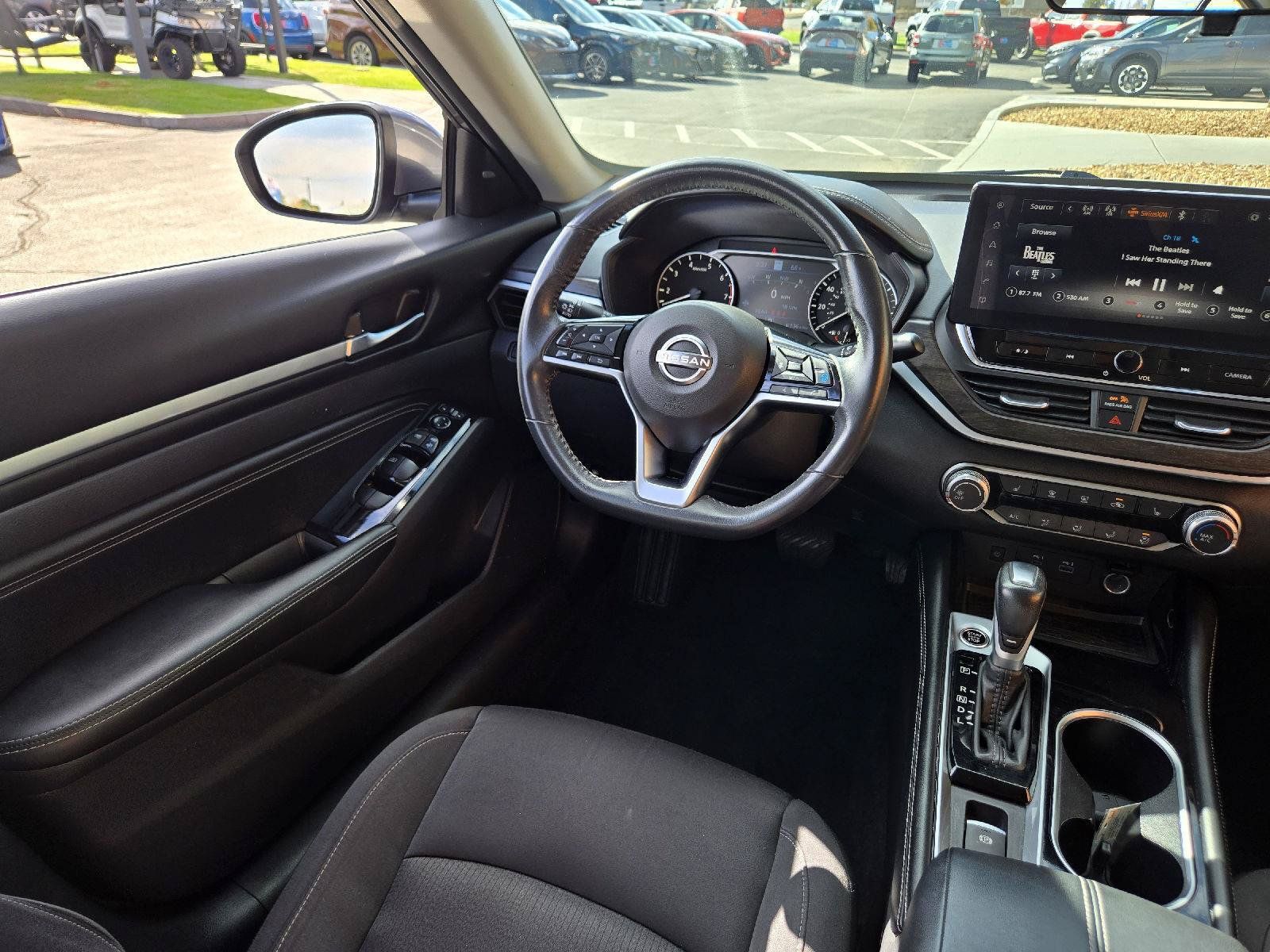 Used 2023 Nissan Altima 2.5 SV w/ SV Premium Package AWD/4WD image 14