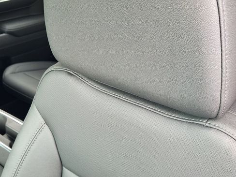 New 2026 GMC Sierra 1500 SLT w/ SLT Premium Package image 19