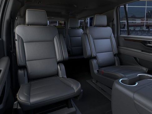 New 2026 Chevrolet Suburban Premier w/ Sun And Tow Package AWD/4WD image 17