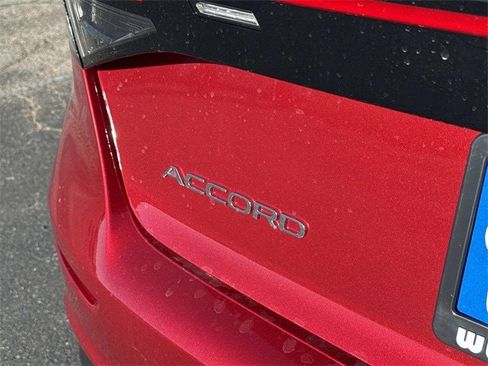 New 2025 Honda Accord SE image 4