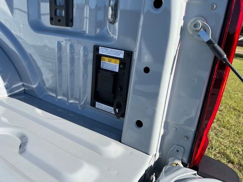 New 2026 Ford F250 Platinum image 49