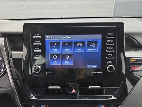 Used 2023 Toyota Camry SE image 33