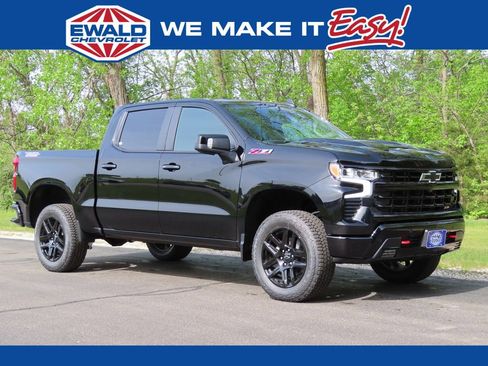 New 2026 Chevrolet Silverado 1500 LT Trail Boss w/ LT Trail Boss Premium Package AWD/4WD image 1