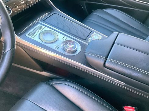 Used 2021 Genesis GV80 3.5T AWD/4WD image 16