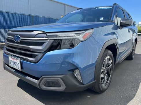 Certified 2025 Subaru Forester Limited AWD/4WD image 10