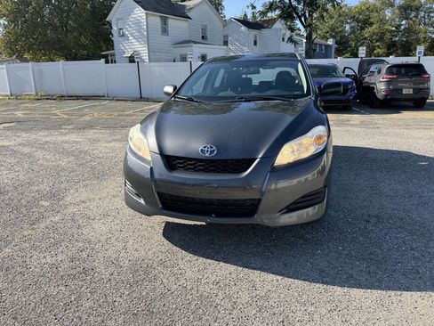 Used 2009 Toyota Matrix image 2