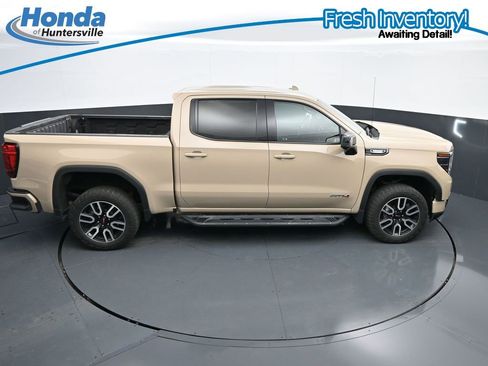 Used 2023 GMC Sierra 1500 AT4 w/ AT4 Preferred Package AWD/4WD image 26