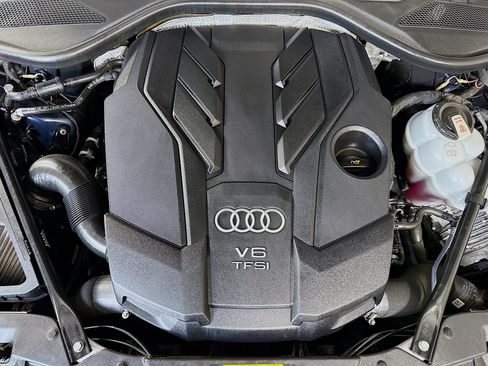 Used 2023 Audi A8 L 3.0T AWD/4WD image 39