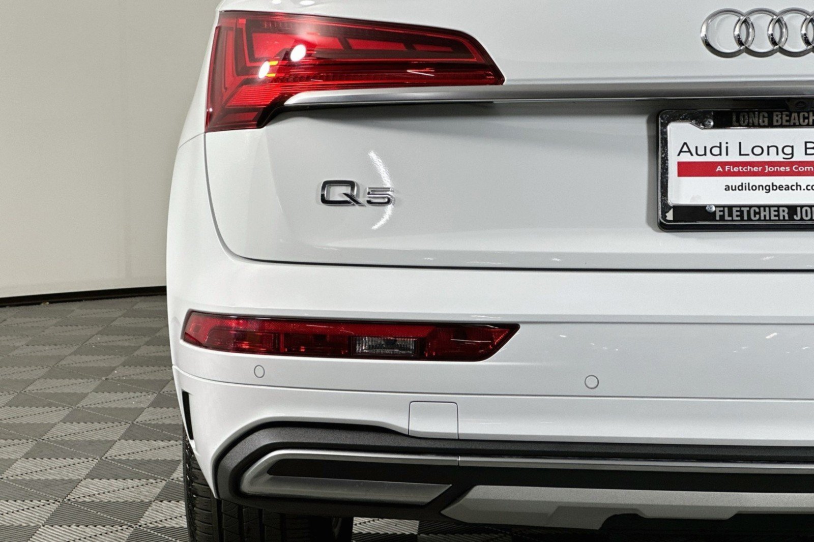 Used 2023 Audi Q5 2.0T Premium AWD/4WD image 17