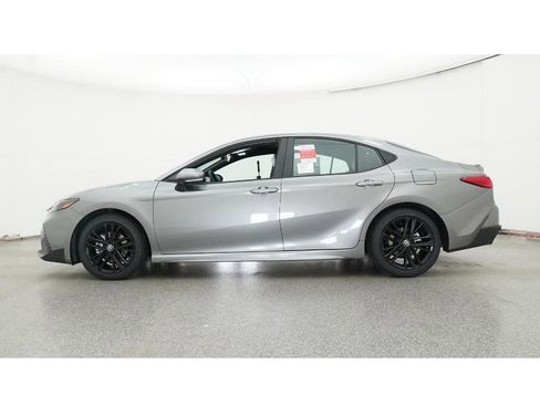 New 2026 Toyota Camry SE image 19