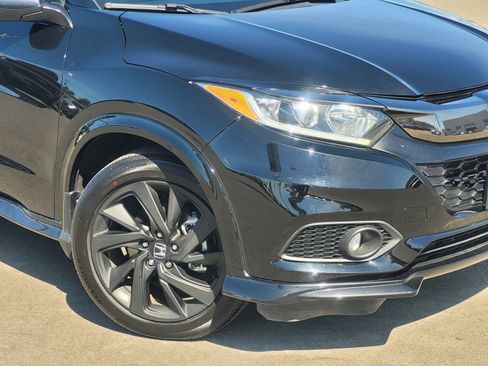 Used 2021 Honda HR-V Sport image 3