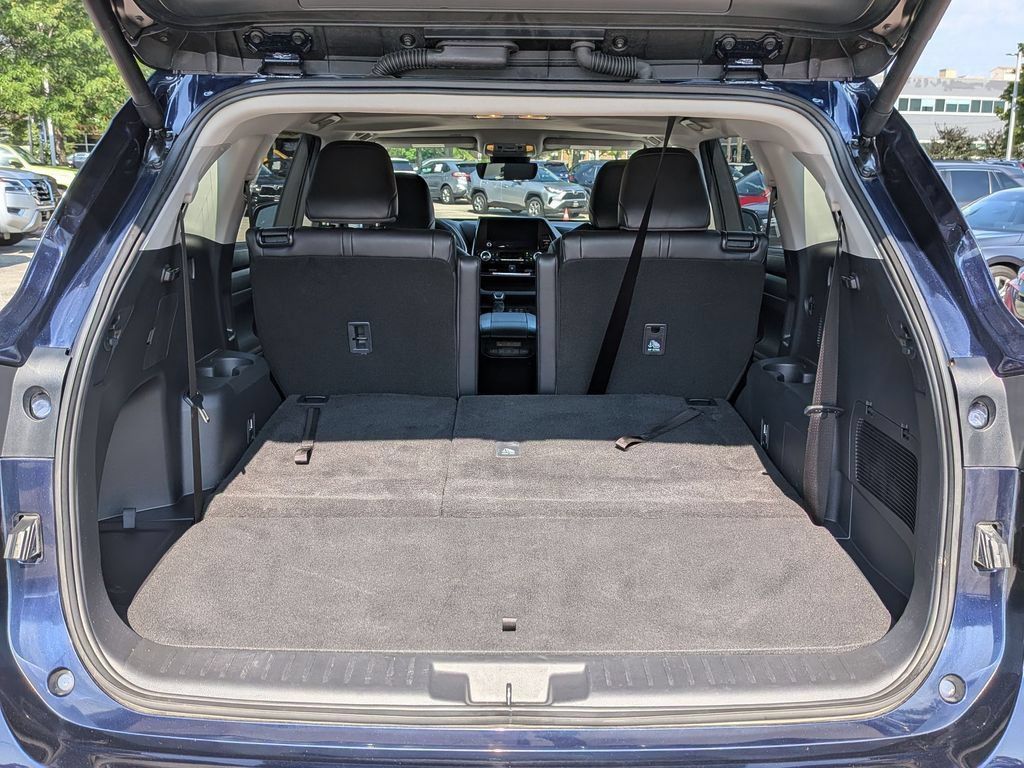 Used 2026 Toyota Highlander XLE AWD/4WD image 38