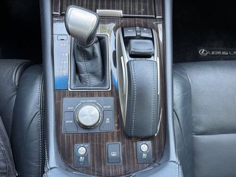 Used 2017 Lexus LS 460 w/ Comfort Package image 50