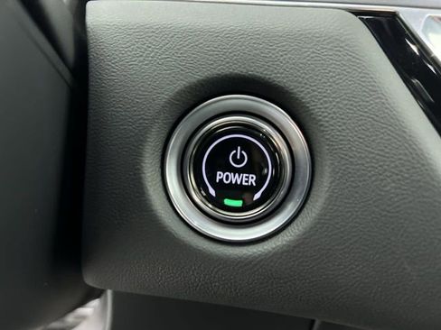Used 2024 Cadillac Lyriq Tech RWD image 17
