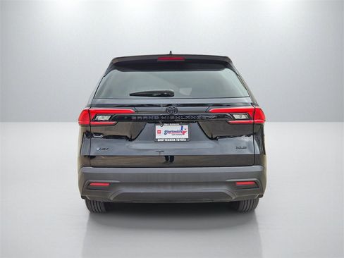 Used 2024 Toyota Grand Highlander XLE image 6